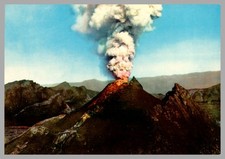 Napoli Il Vesuvio Naples Italy Mount Vesuvius Volcano Eruption 1970 6x4 Postcard picture