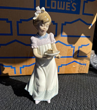 Vintage Lladró #5429 “Happy Birthday” Girl with Cake – Spanish Porcelain Figurin picture