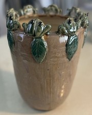 VTG Majolica Pottery 3-D 8 Frogs On Ledge & Leaves Planter Vase 10.75” H Signed picture