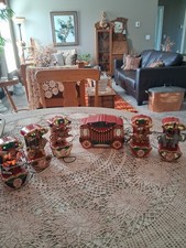 Vintage 1992 Mr. Christmas Holiday Carousel - 5 Animated Musical Circus Animals picture