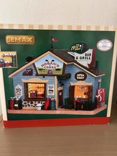 Lemax Christmas Village Collection Hogan's Creek Pro Shop Bar And Grill New Rare picture
