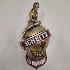 Vintage 1971 Schlitz On Draught Lady On Globe Lighted Wall Sconce Beer Bar Sign picture