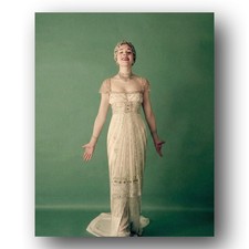 Julie Andrews Photo 8x10 My Fair Lady Musical Theater Portrait 1960 picture