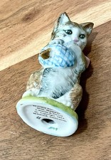 Vintage Beatrix Potter Figurine Beswick England Miss Moppet Cat 1954 NEAR MINT picture