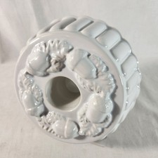 Williams Sonoma White Ceramic Acorn Cranberry Mold Pan Very Good Cond. Fast Ship picture