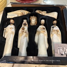Robert Stanley The Promise of Christmas Nativity Figurine Set 2018  picture