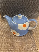 Classic Teapot 18.6 oz Daisy Collection Blue&White picture