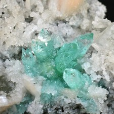 POINTED GREEN APOPHYLLITE CRYSTALS WITH STILBITE + CALCITE ON CHALCEDONY CORAL picture