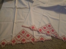 Vtg Hand Crochet  Edge Pillowcase Pair Cottagecore Grannycore Excelent  picture
