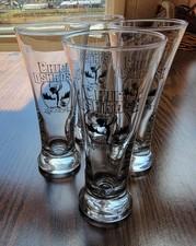 Rare MINT Chief Oshkosh Red Lager Beer Glass Set Of 4 Standing Chief Image picture