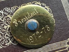 Rare 12K gold GF PAN AMERICAN AIRLINES President pin 1972 -1973 B.A. Ballou mark picture