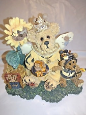 Boyds Bears Victoria Regina Buzzbrain..So Many Flowers, So Little Time #01999-71 picture