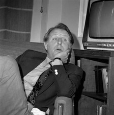Sir Richard Marsh last day as Chairman British Rail telling horro- 1976 Photo picture