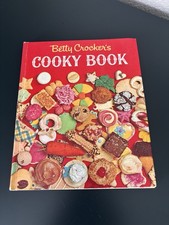Vintage Betty Crocker Cooky Book 1963 Hardcover 7th Printing Classic Cookbook picture
