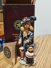 Boyds bears and friends The Folkstone Collection  picture