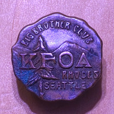 Vintage 1920s KFOA Radio Big Brother Club Rhodes Department Store Seattle Pin picture