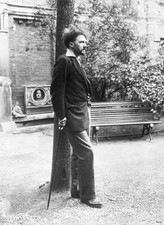 Ezra Pound American poet garden Paris studio Photograph 1923 Old Photo picture
