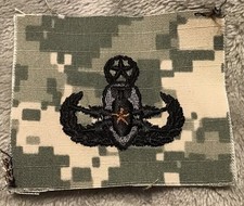 US Army Master EOD Badge Insignia Universal Camouflage Pattern Patch picture