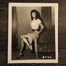 Vintage Bettie Page Irving Klaw Movie Star News Photo B.P. 104 Pin-Up 4.75x3.75 picture