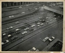 1962 Press Photo Overall view of cars on Central Artery at Congress Street picture