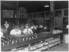 Photo:Washington D.C. C&P Telephone Company Men at Work Benches ca. 1925 picture