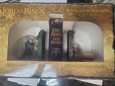Lord Of The Rings Gift Set With Book And Bookends Gandalf & Bilbo J.R.R Tolkien picture