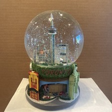 Twinkle Collectibles Toronto Canada Musical Snow Globe - CN Tower & Landmarks  picture