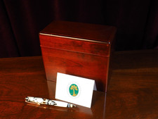Vintage Levenger Wooden Desktop Pen Box, Nice picture