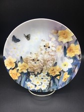 Petal Pals - Dancing Daffodils, W. L. George 8 1/4 Inch Collector Plate ~ picture