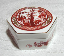 COALPORT Indian Tree Coral Bone China Trinket Box with Lid picture