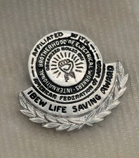VINTAGE IBEW LIFE SAVING AWARD STERLING SILVER LAPEL PIN ELECTRICAL BROTHERHOOD picture
