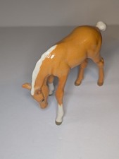 Beswick Palomino Grazing Foal Horse Model F946 2nd Version  Gloss picture