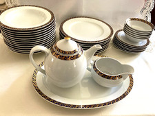 Formalities by Boum SANDRA 35 Pcs Fine Bohemian Porcelain Dinnerware Gold Navy picture