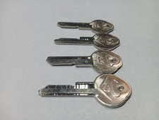 Qty.4 CADILLAC V Crest D Vintage Key Blank 1968 1972 1976 1980 GM OEM Original picture