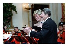 PRESIDENT RONALD REAGAN DANCING WITH PRINCESS DIANA 4X6 PHOTO REPRINT picture