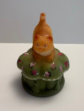 Fenton glass hand-painted cat trinket box picture