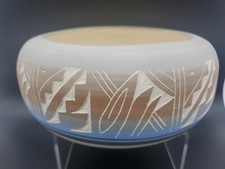 NATIVE AMERICAN INDIAN NAVAJO POTTERY Pot Planter Hand Made Bowl by Phillips picture
