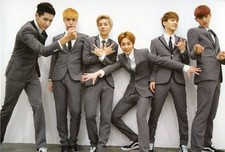 EXO-M Photocard CD XOXO: EXO Vol.1 Growl Kiss/Hug Version Japan Used Japan picture
