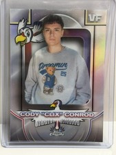 2024 Esports Topps Chrome VeeFriends Cody Clix Conrod Refractor Card CC-CL picture