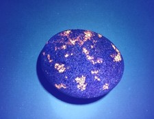 Fluorescent Sodalite Yooperlite A Nice Bright 4.9 Ounce Lake Superior Stone  picture