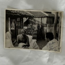 Historic 1942 Signed Louis Fischer Photograph with Mahatma Gandhi picture