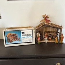 Vintage Sears Nativity Set Wooden Reed Creche Ceramic Figures 12 Piece Boxed picture