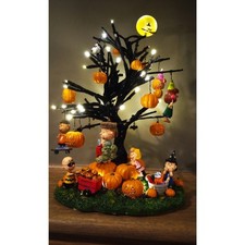 Bradford Exchange Peanuts It's The Great Pumpkin Illuminated Halloween Tree 2020 picture