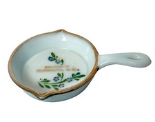 PLYMOUTH NH NEW HAMPSHIRE Souvenir ANTIQUE WHITE BLUE Glass TRINKET PAN picture
