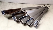 WILLIAMS SONOMA Stainless Steel Rectangle 5 Piece Measuring Spoons Set On Ring picture