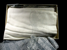 Simtex Candlelight Damask White Tablecloth Chrysanthemum 54