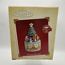 HALLMARK Keepsake 2005 Magic CHRISTMAS ORNAMENT Toyland Treasures -10-+24--137 picture