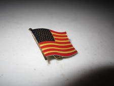 Vintage American Flag 1in Lapel Pin Patriotic USA Enamel Metal Gold/Yellow Tone picture