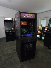 Bally Midway Tron Arcade Game - Original 1982 picture