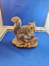 Vintage 1982 HOMCO Masterpiece Porcelain Gray Squirrel Figurine Holding Acorn 6